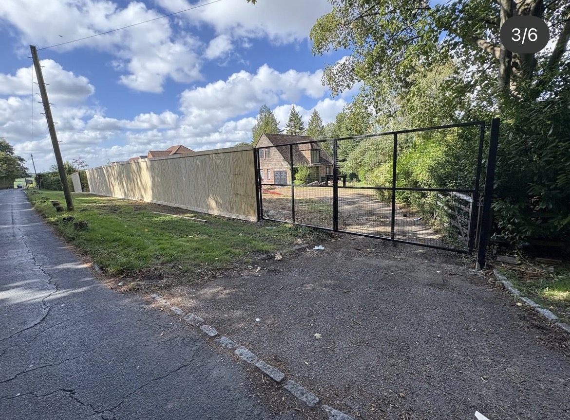 Commercial Fencing